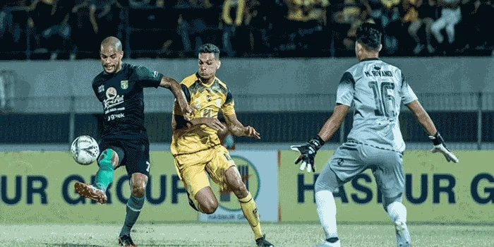 Persebaya-vs-Barito-Putera 