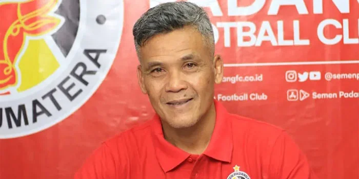 Tiga Pelatih Liga 1 Sudah Dipecat di Musim Ini