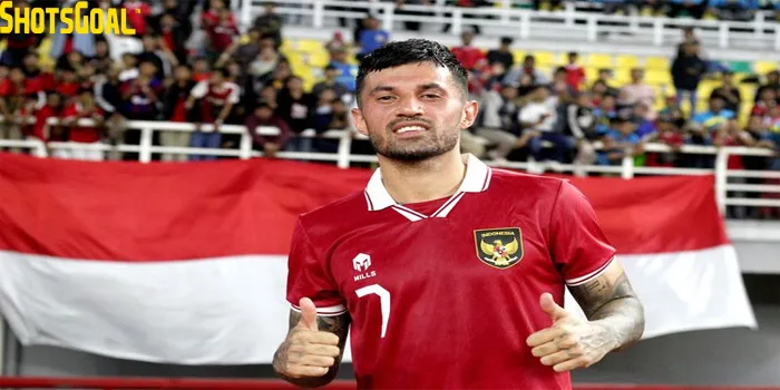 Fakta Menarik: Stefano Lilipaly Pernah Dilatih Pelatih Top