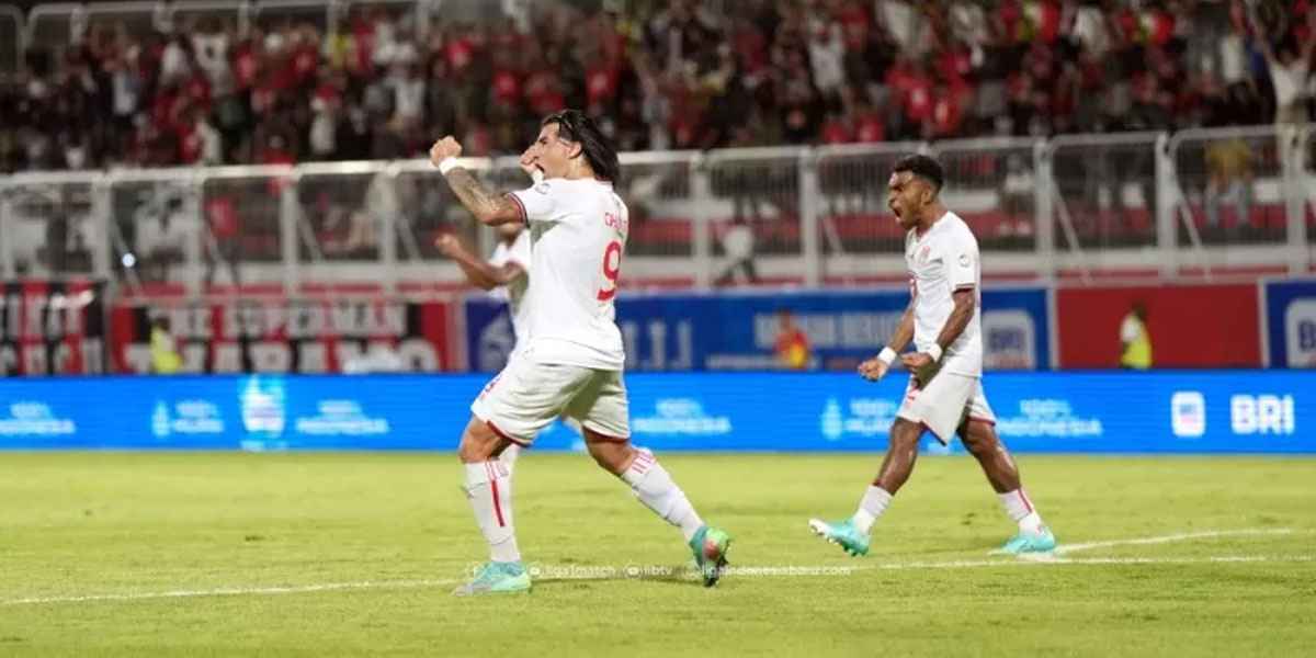 Analisis-Taktis-dan-Kelemahan-Persib_11zon