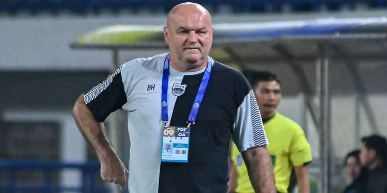Bojan Hodak Bisa Merayakan Gelar Juara Persib Sambil Ngopi di Kafe?