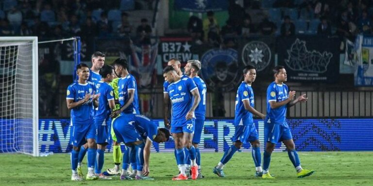 Juara Mah Bebas! 4 Pemain Persib Bandung dengan Menit Bermain Minim