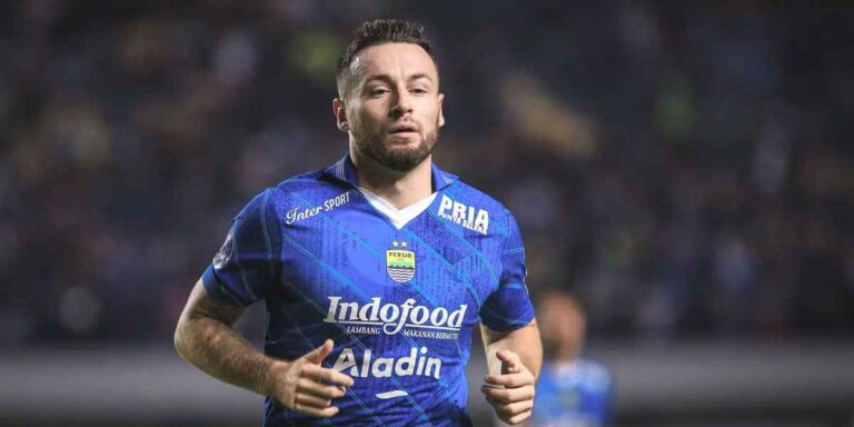 Marc Klok Gelandang Persib Tegaskan Komitmennya untuk Fokus Duel Persib Vs Barito Putera!