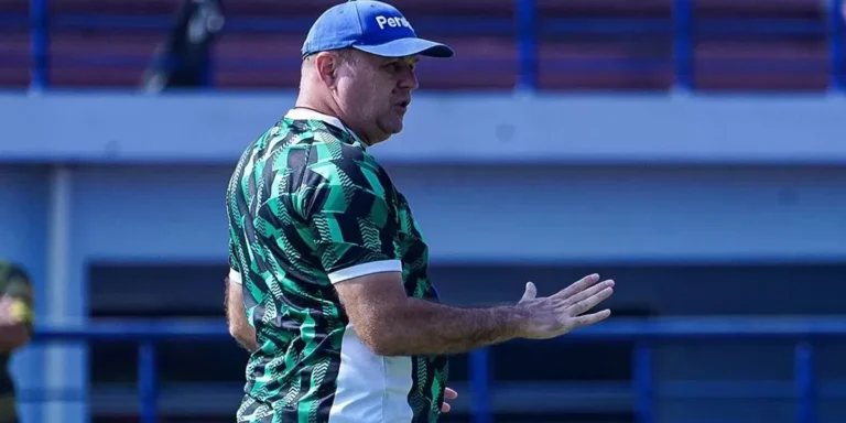 Strategi Bojan Hodak Hadapi Persita Meski Kehilangan Empat Pemain