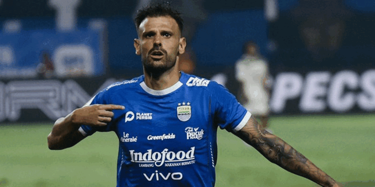 Tyronne Del Pino Raih Best Player Liga 1 2024/2025, Begini Reaksi Gelandang Persib