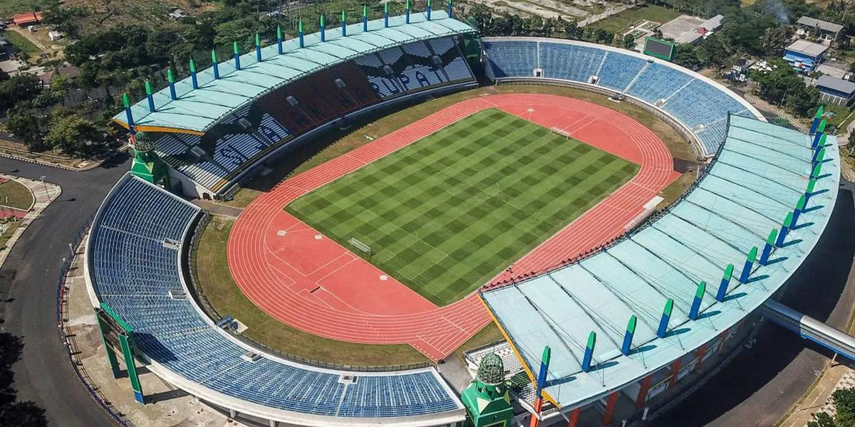 Stadion-Si-Jalak-Harupat-sebagai-Alternatif-Terbaik