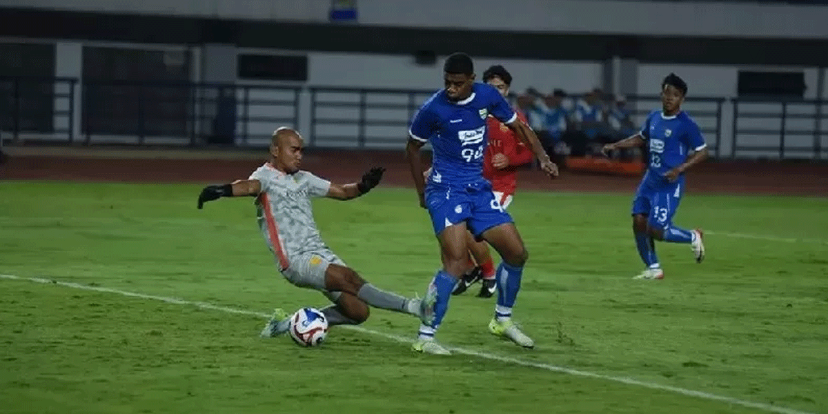 Evaluasi Performa Pemain Asing