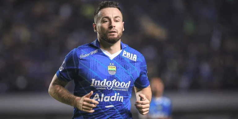 Marc Klok Tetap Optimistis: Persib Siap Lawan Persis di Tengah Jadwal Padat