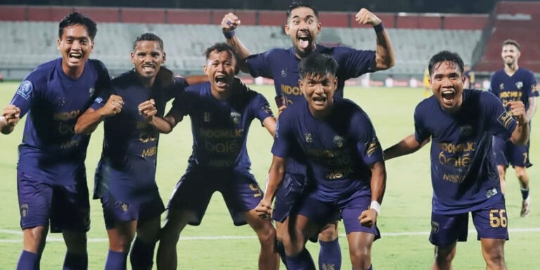 Persita Melejit, Semen Padang Terpuruk: Empat Kemenangan Beruntun Angkat Kepercayaan Diri